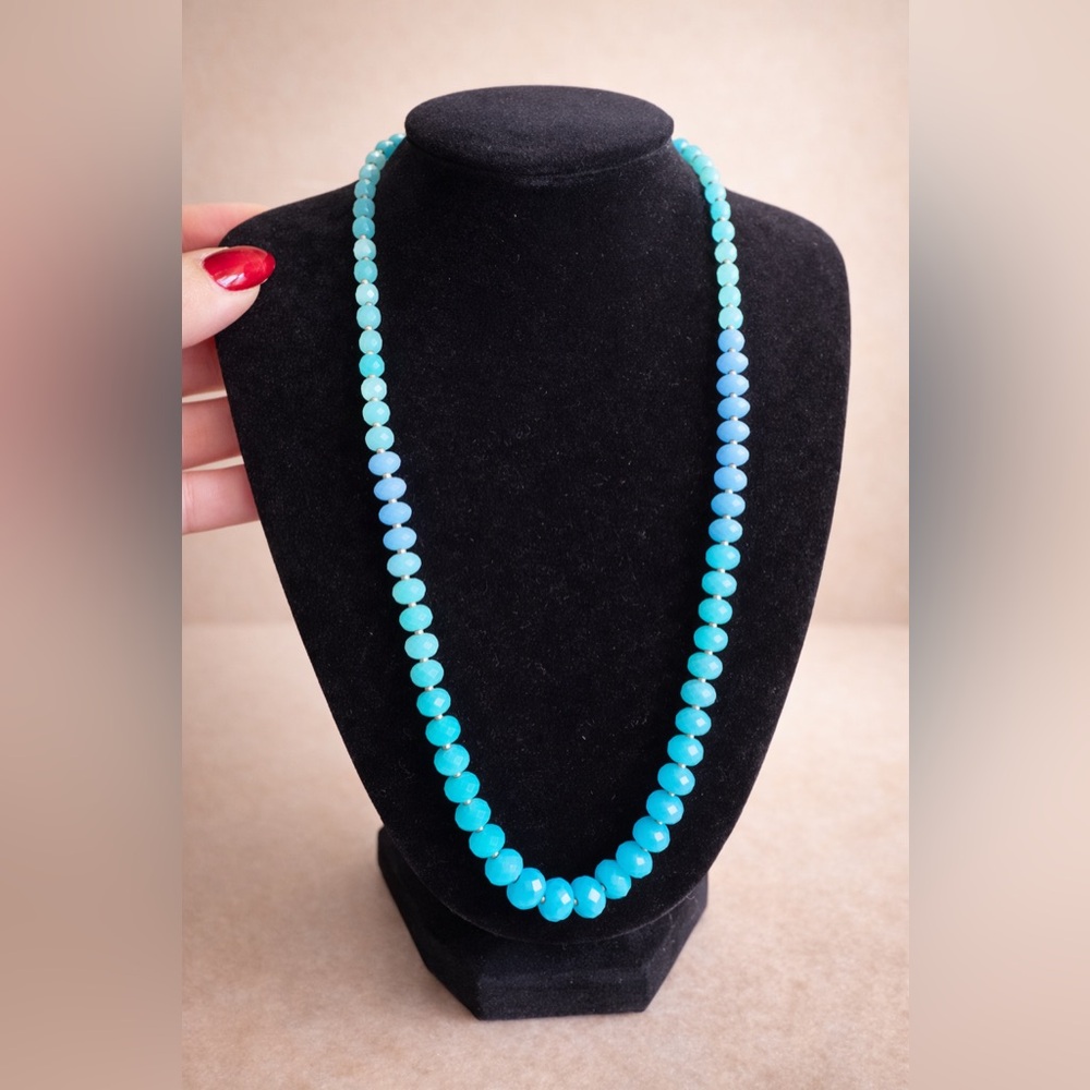 Lane Bryant‎ Turquoise Faceted Beaded Statement Necklace - Picture 2 of 4